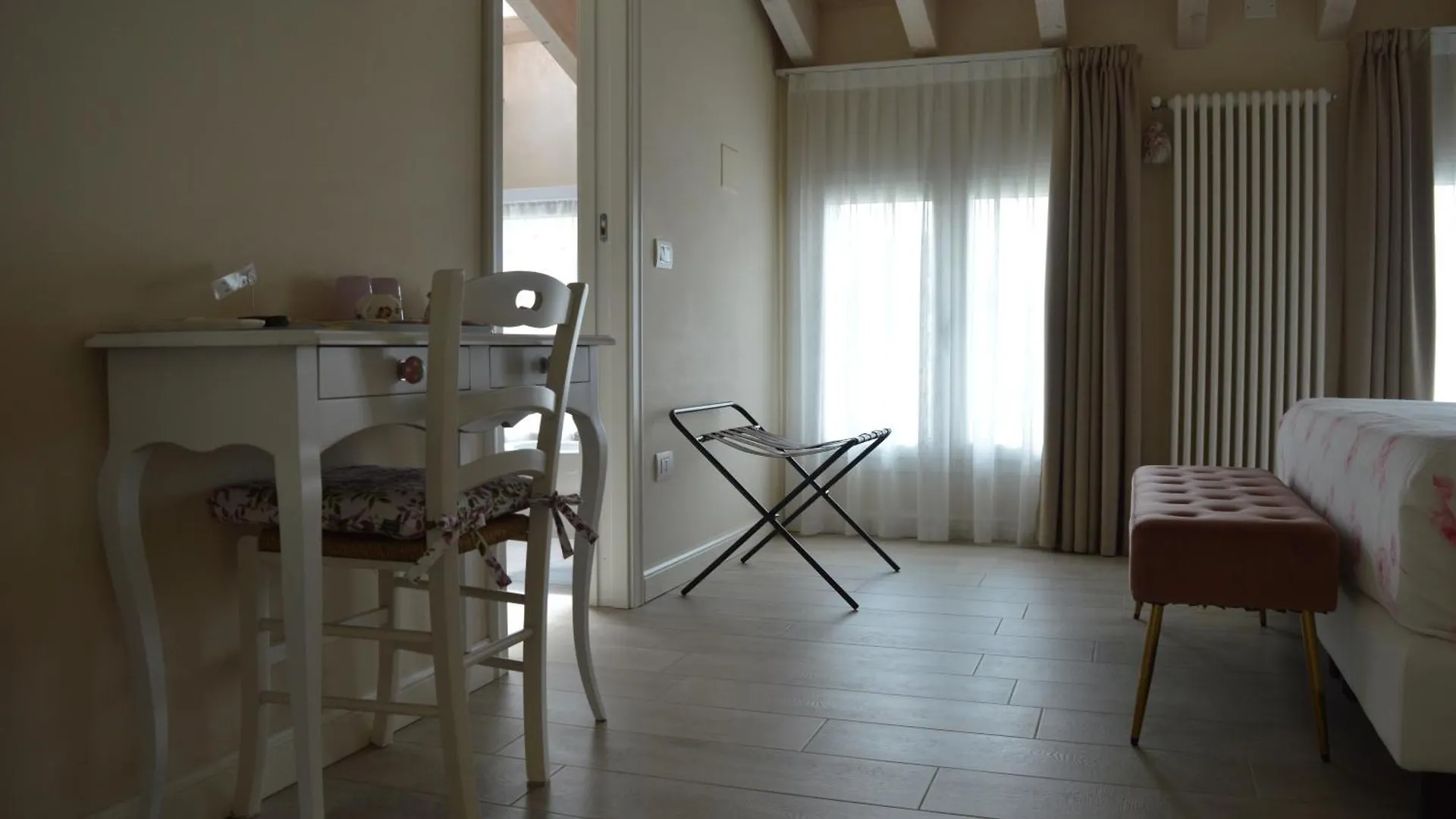 Oda ve Kahvaltı B&B La Fiaba Sirmione İtalya