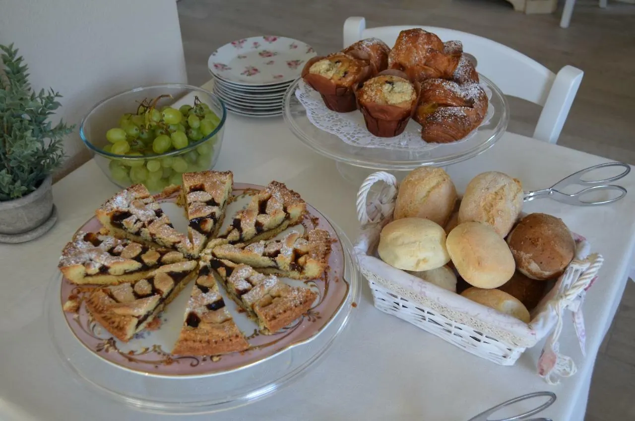 Oda ve Kahvaltı B&B La Fiaba Sirmione